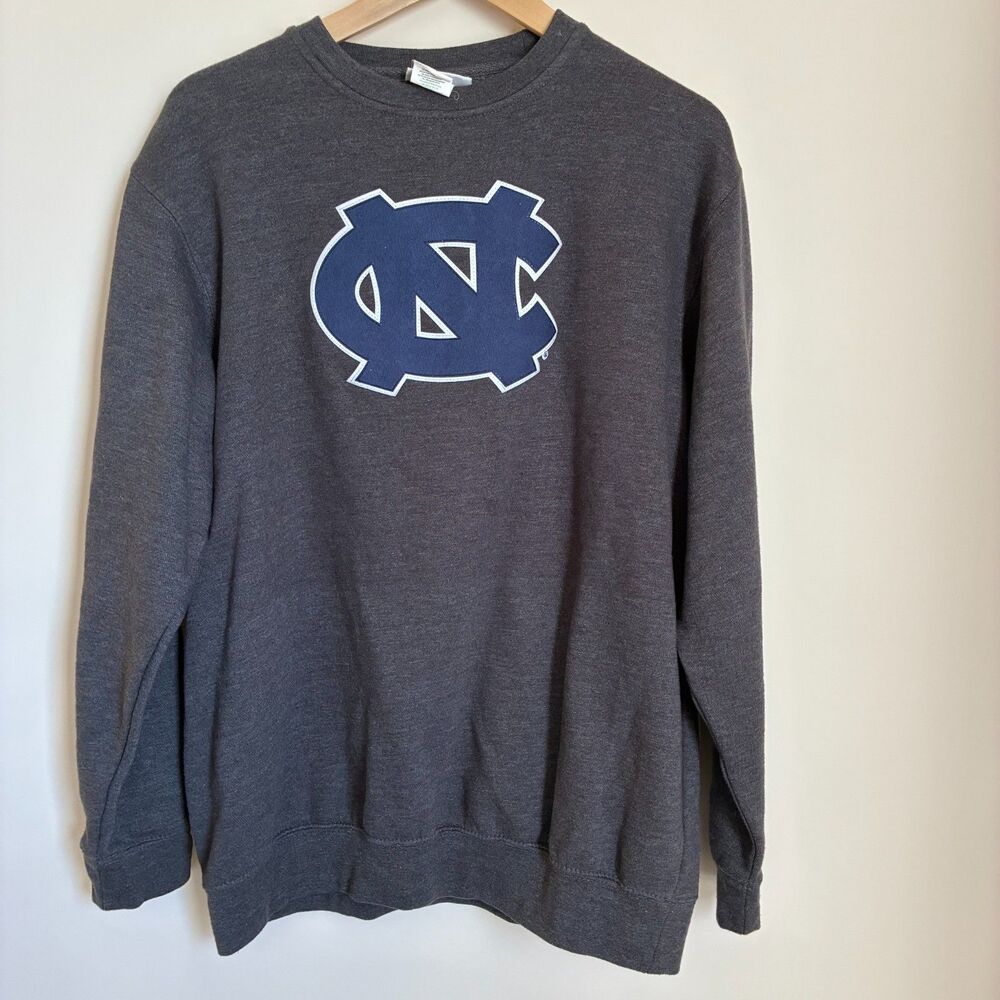 Majestic Section 101 North Carolina Tar Heels charcoal grey Crewnek sweatshirt M